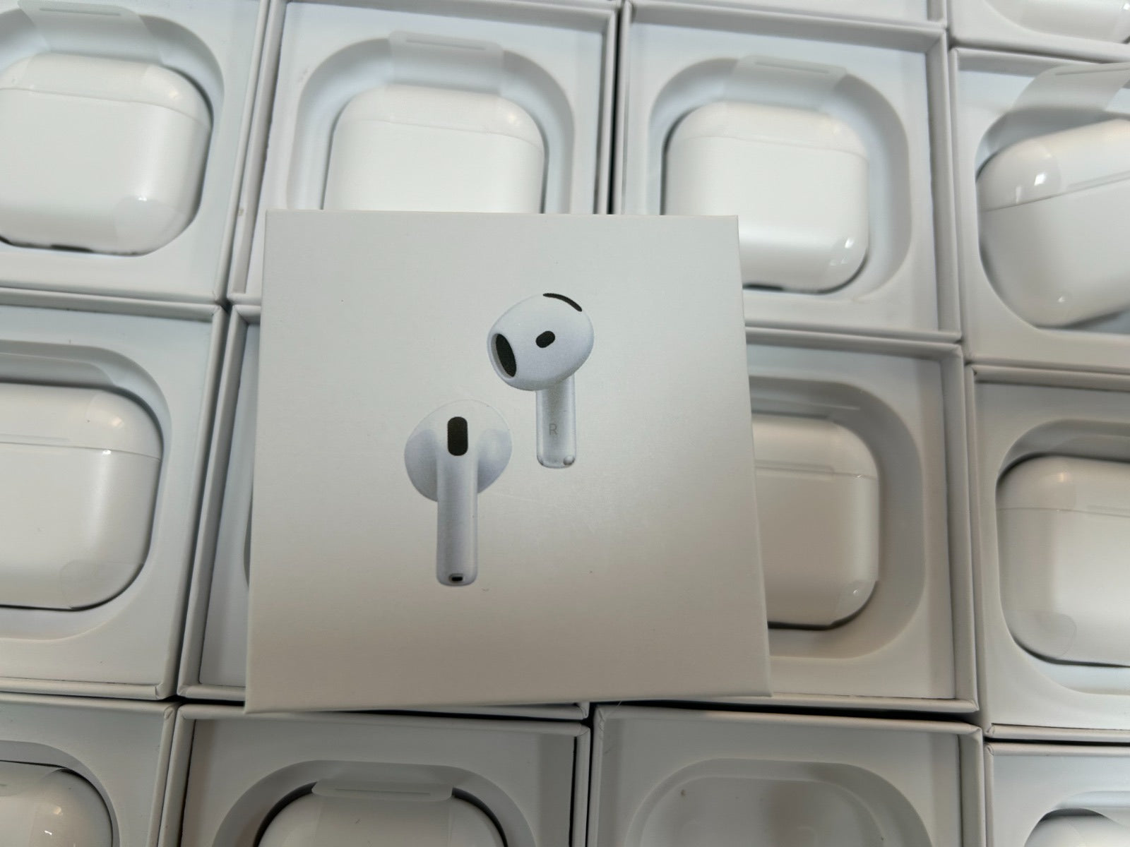 Apple AirPods 4 with Active Noise Cancellation – Refurbished Like New