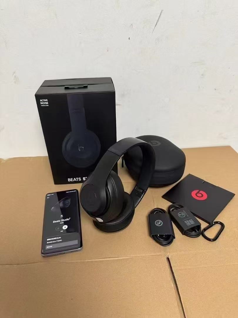 Beats Studio 3 – Wireless Headphones Refurbished Like New (4 Colors)