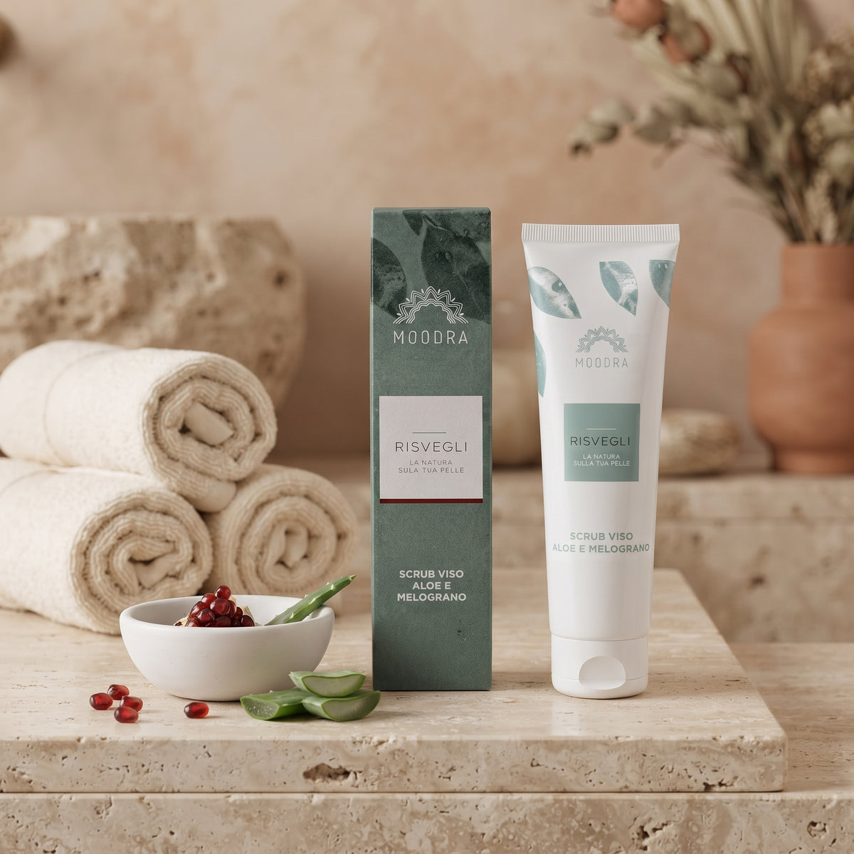 101 Cosmetica Aloe and Pomegranate Exfoliating Face Scrub Made in Italy Moodra Risvegli Line 150 ml