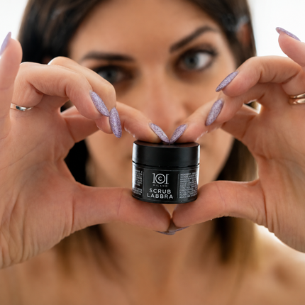 101 Cosmetica 101MakeUp Lip Scrub Gentle Exfoliating and Smoothing Treatment Made in Italy 15 ml