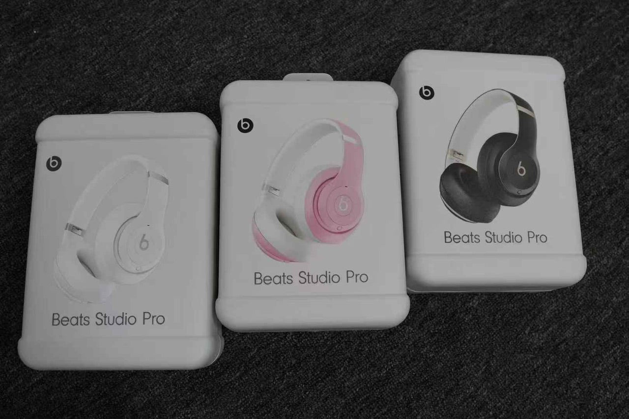 Beats Studio Pro – Wireless Headphones Refurbished Like New (5 Colors)
